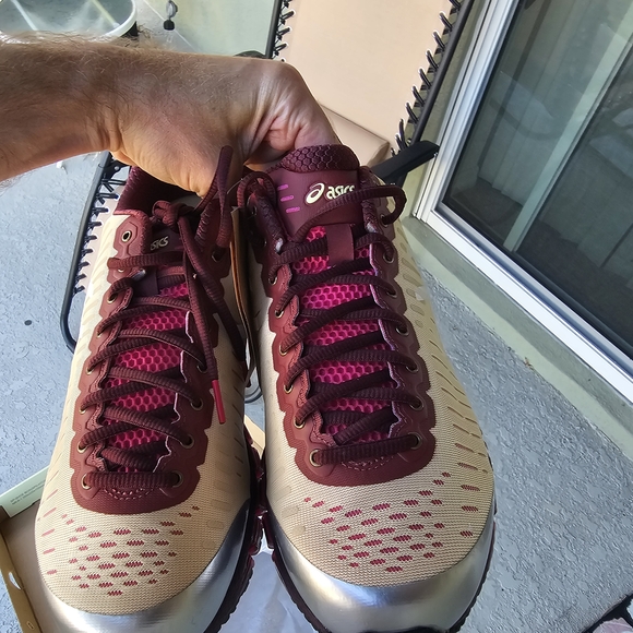 Size 12 - Above The Clouds x ASICS Gel Quantum 360 Wine main image 6